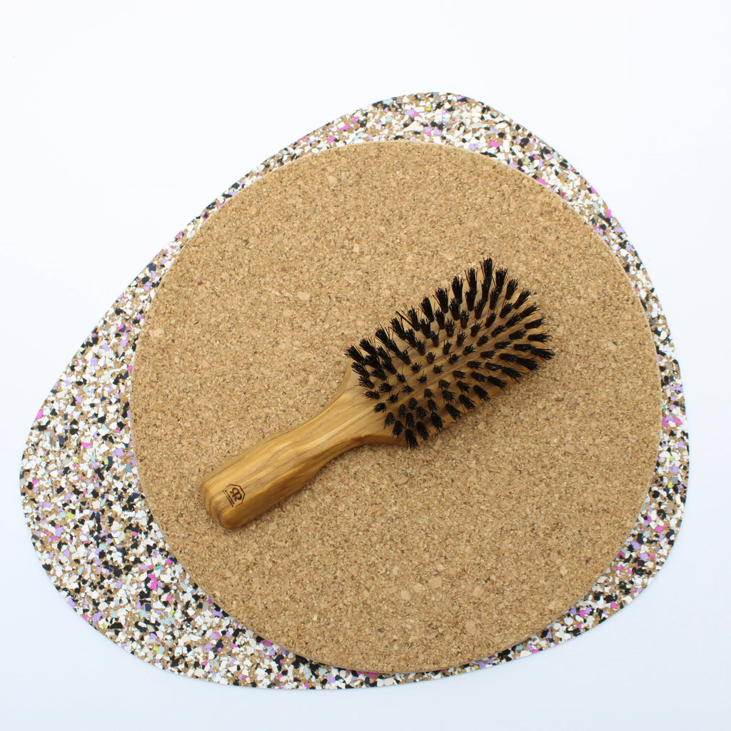 Men’s Hairbrush in Olive Wood & Bristle