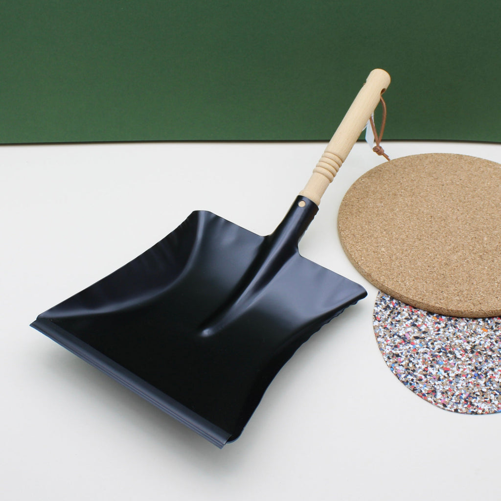 Black Dustpan
