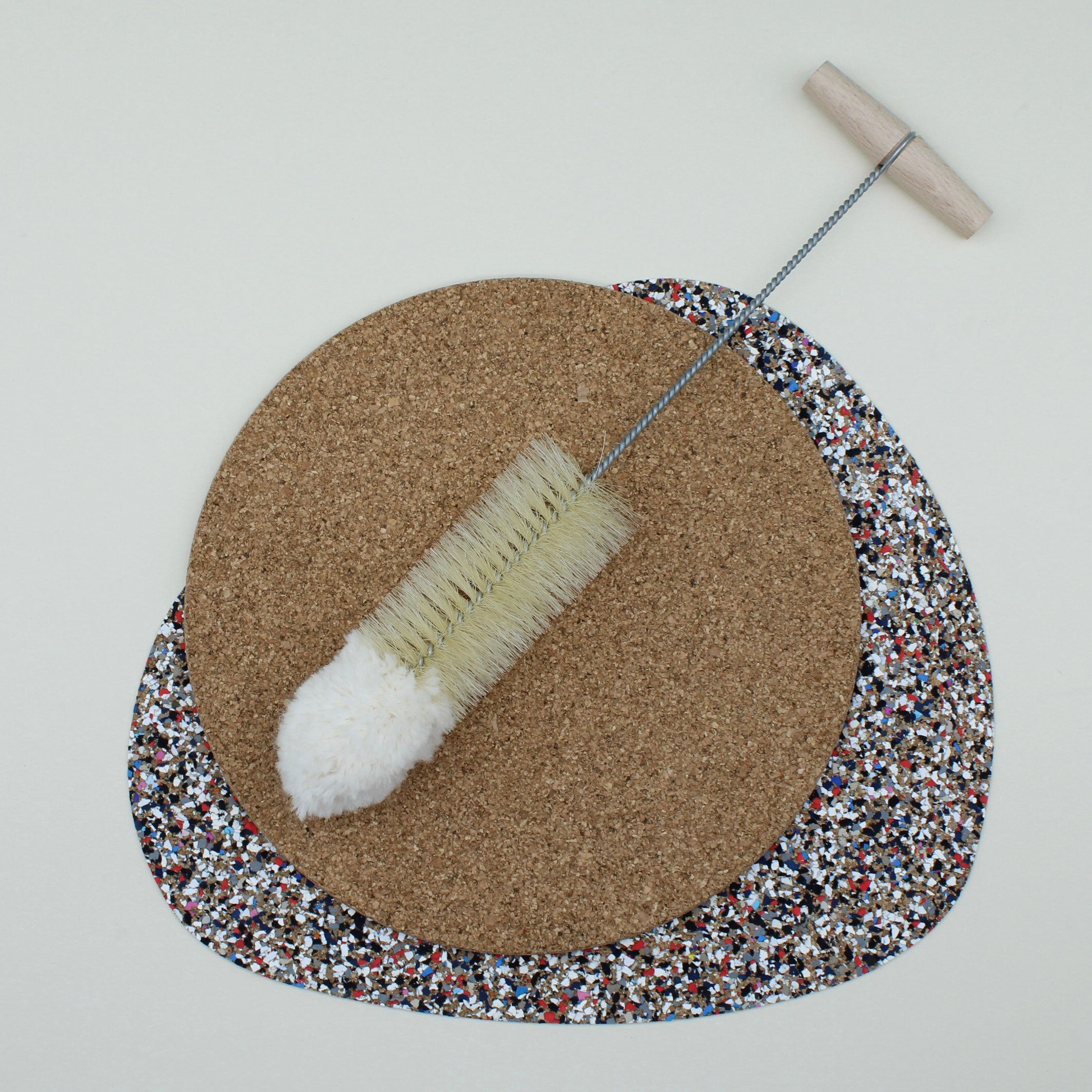 Cleaning brush with wooden grip