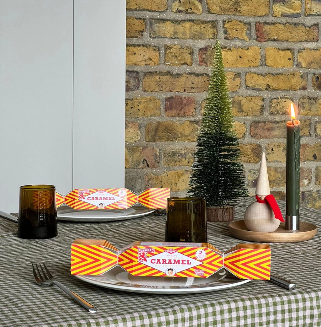 Tunnock's Caramel Biscuit Christmas Cracker
