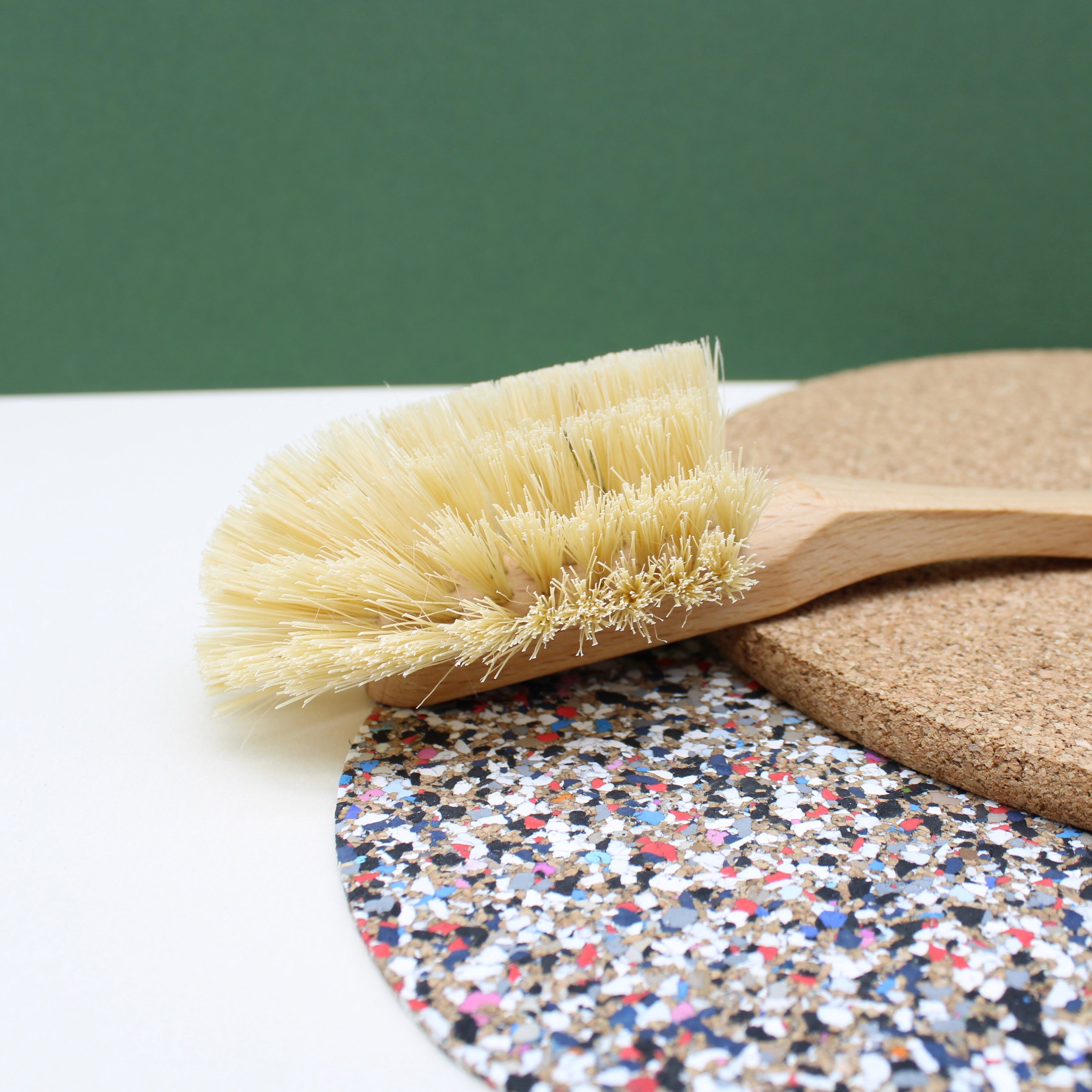 Curved Handle dish brush