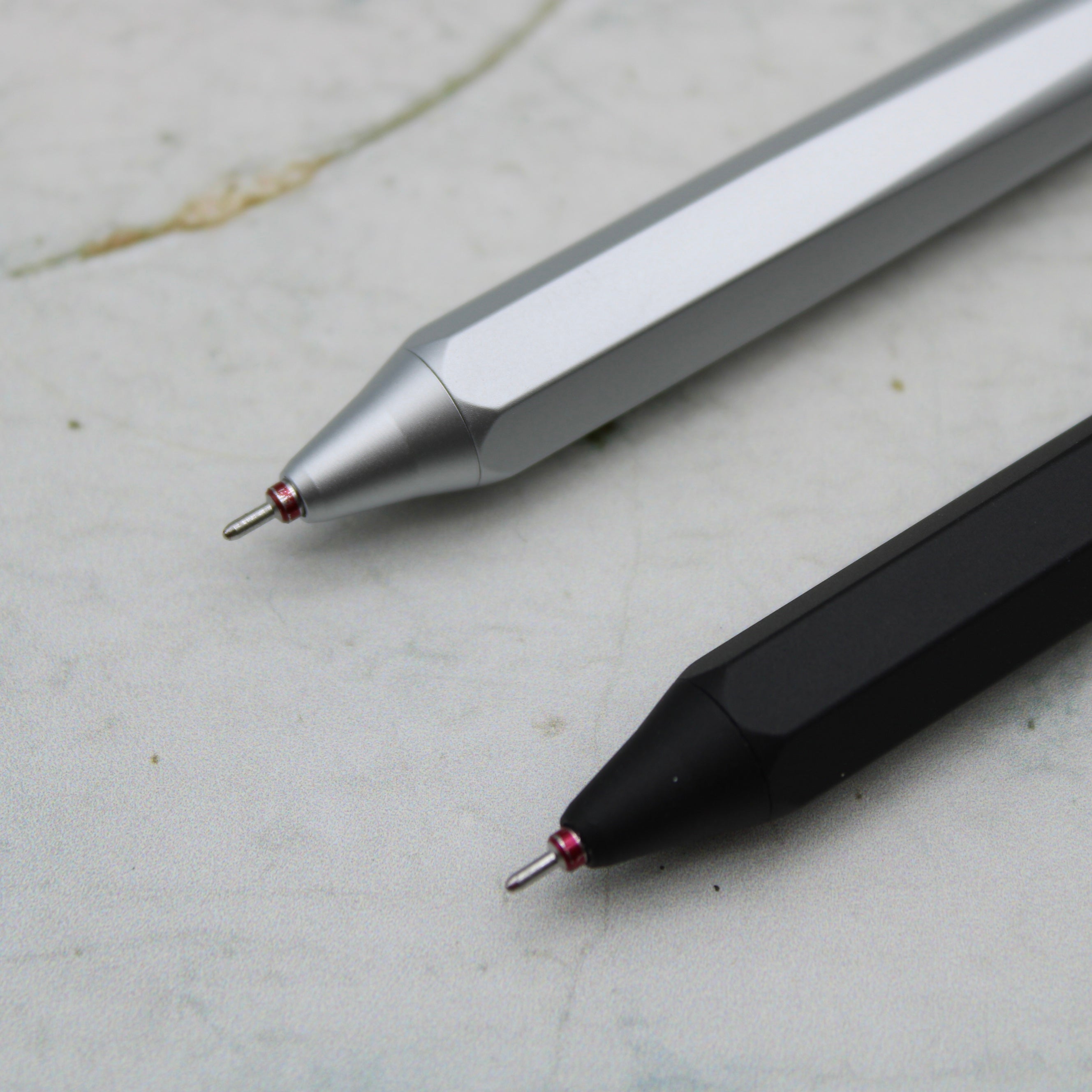 Ohto Multi Function 3 in 1 Pen & Mechanical Pencil - 2 colours