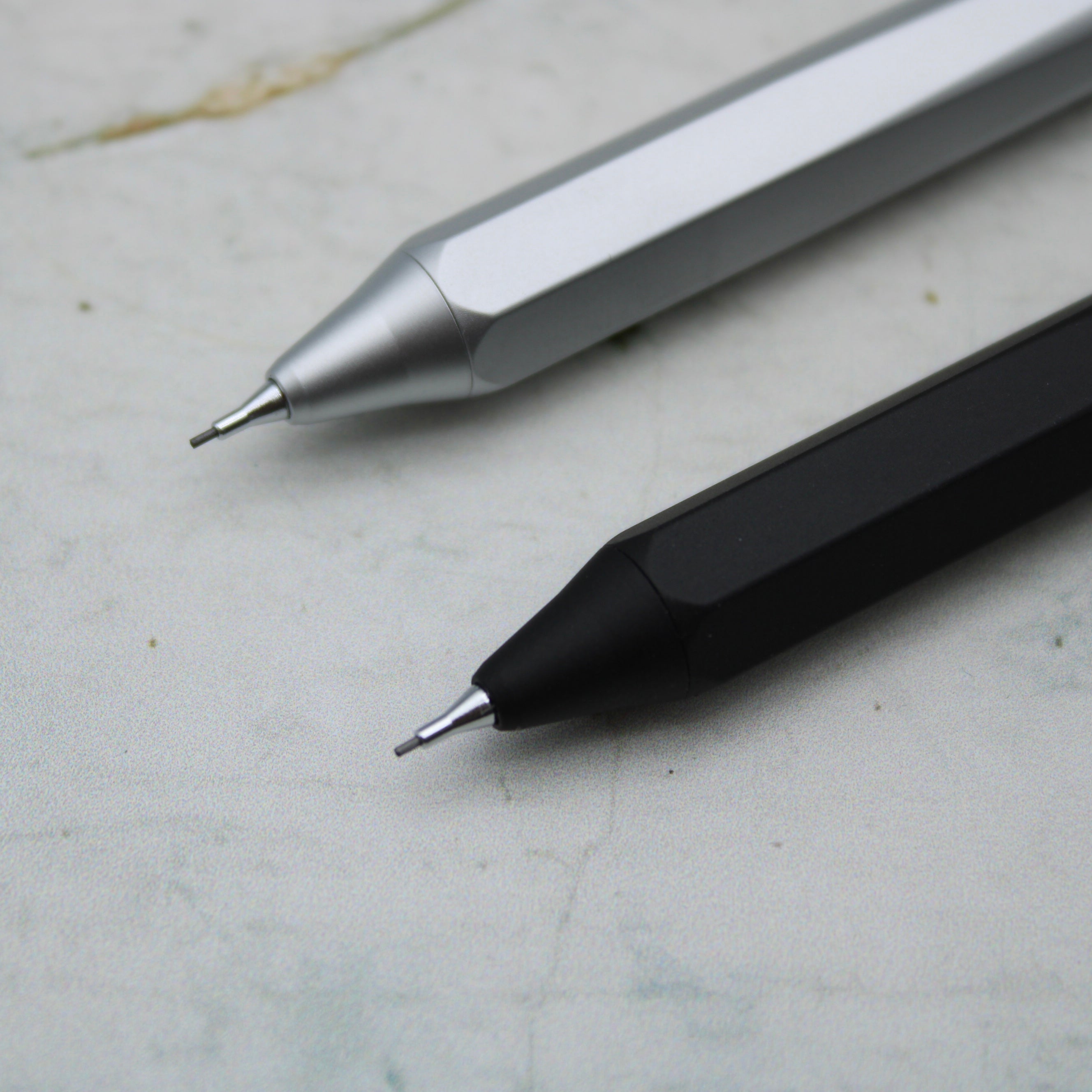 Ohto Multi Function 3 in 1 Pen & Mechanical Pencil - 2 colours