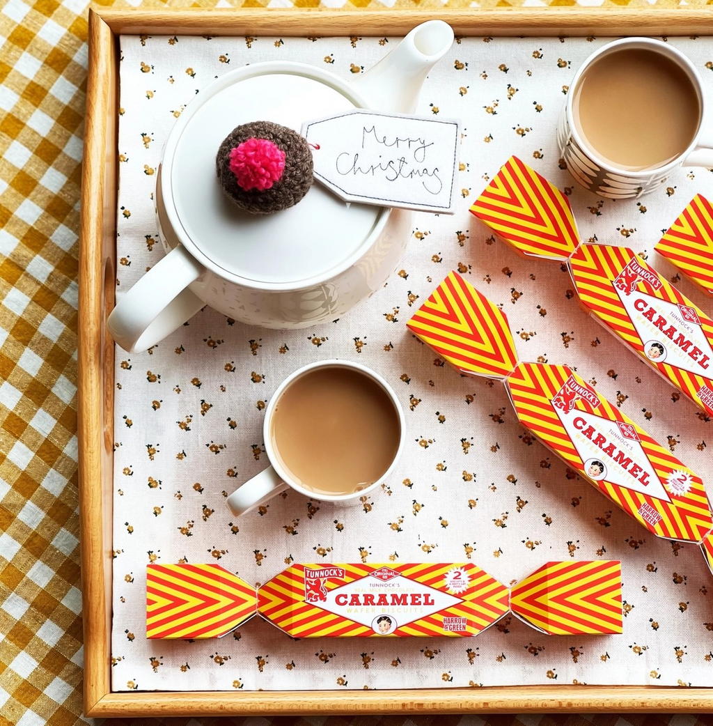 Tunnock's Caramel Biscuit Christmas Cracker