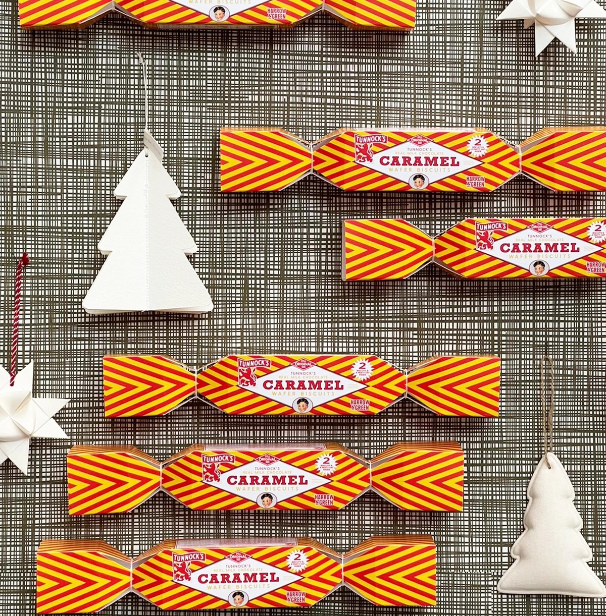Tunnock's Caramel Biscuit Christmas Cracker